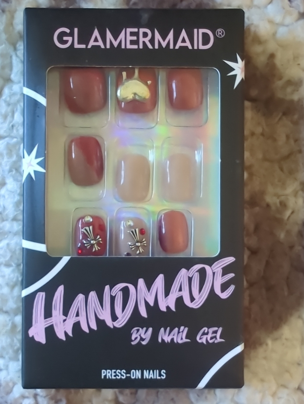 Handmade Press-On Nails in Red and Nude